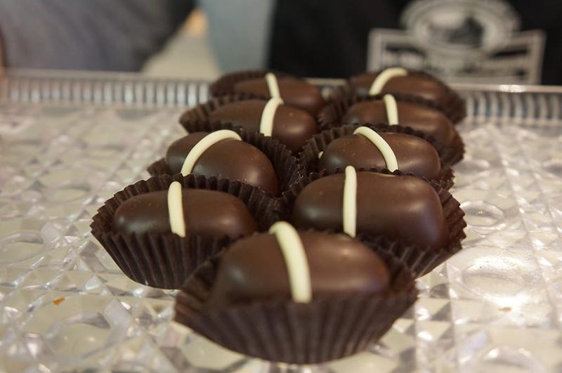 Where to Find the North Shore’s Best Specialty Chocolates and Candies
