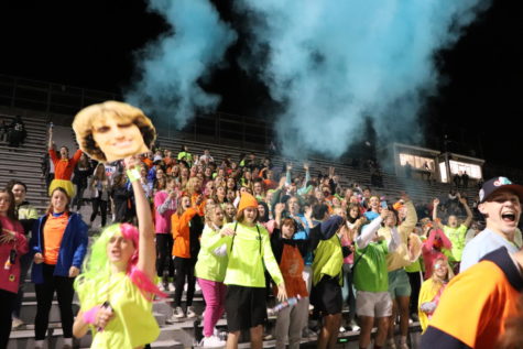 Pentucket In Pictures: Neon-Out Football Game