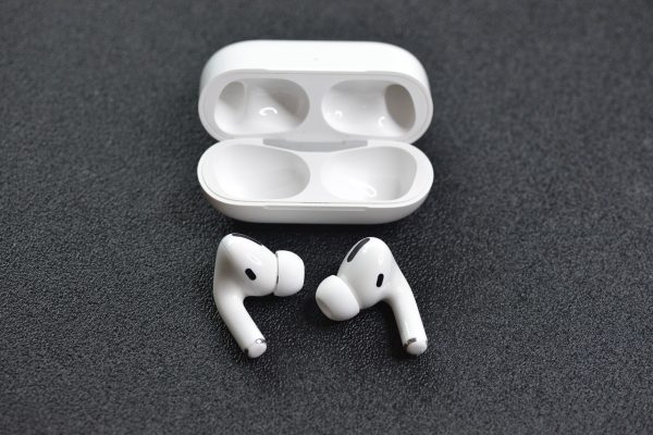Should Students be Able to Wear Airpods in School